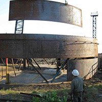 Демонтаж стального вертикального резервуара